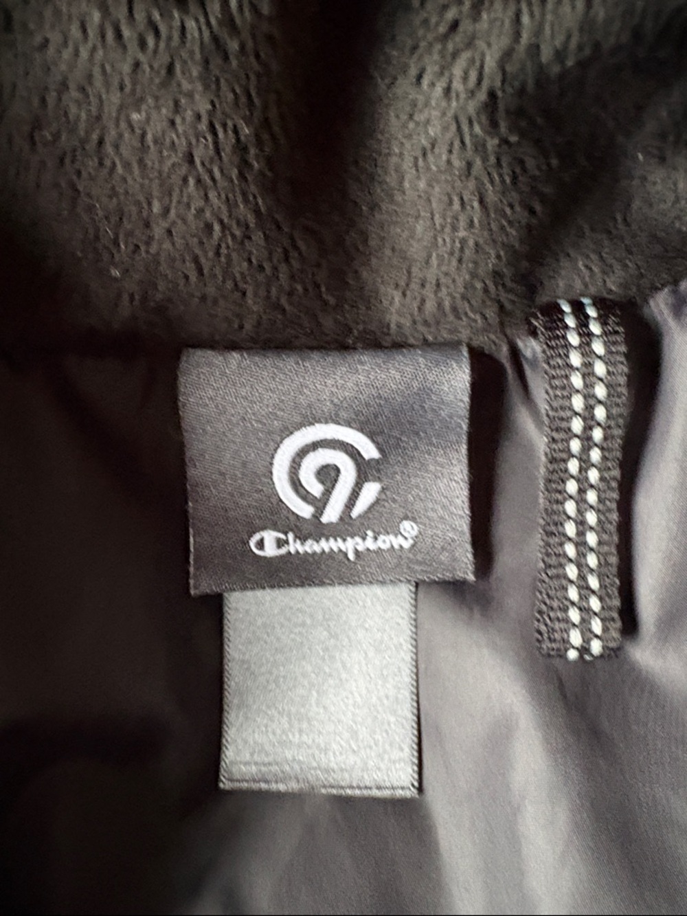 Champion Black Quilted Women's Vest - Picture 4 of 4